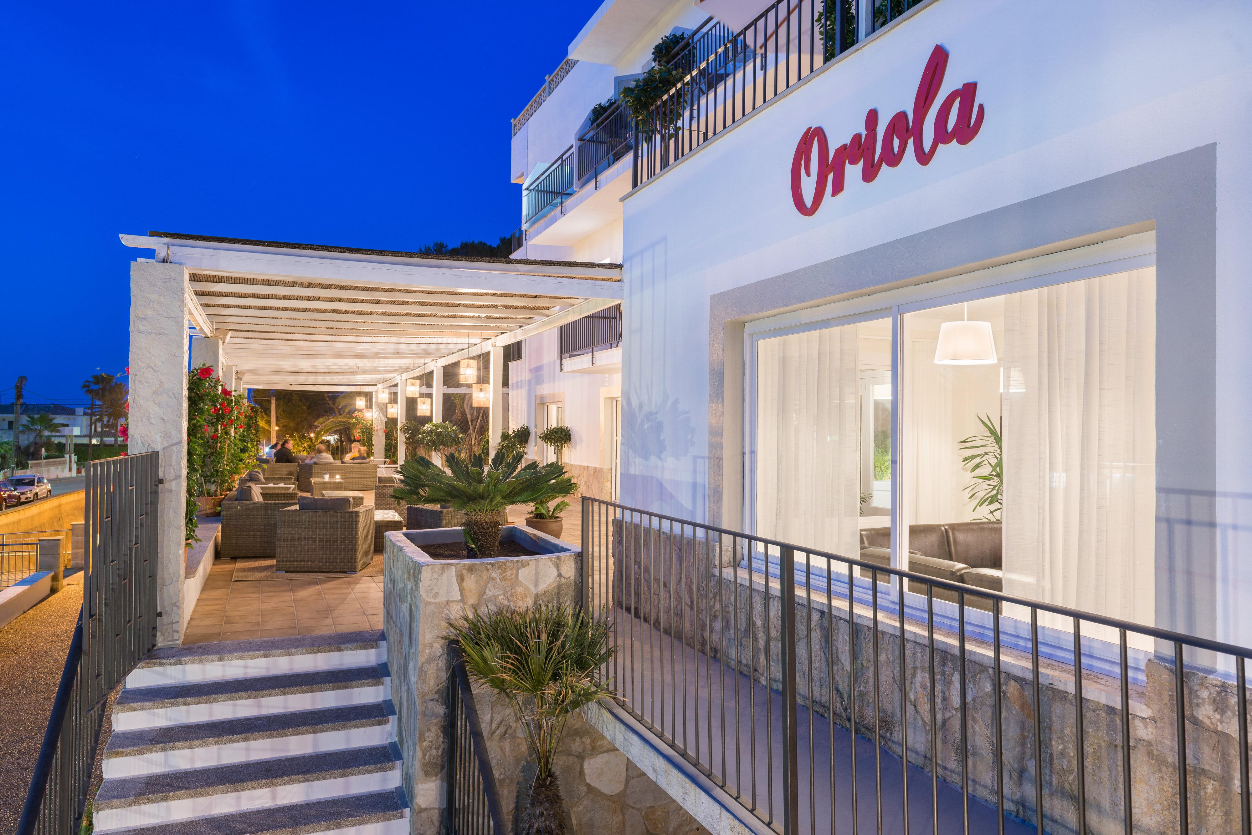 Boutique Hotel Oriola Кала-Сан-Вісенте Екстер'єр фото