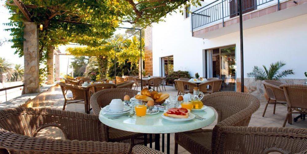 Boutique Hotel Oriola Кала-Сан-Вісенте Екстер'єр фото