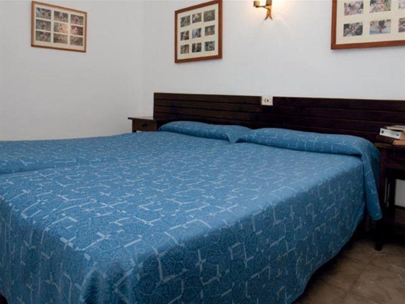 Boutique Hotel Oriola Кала-Сан-Вісенте Екстер'єр фото
